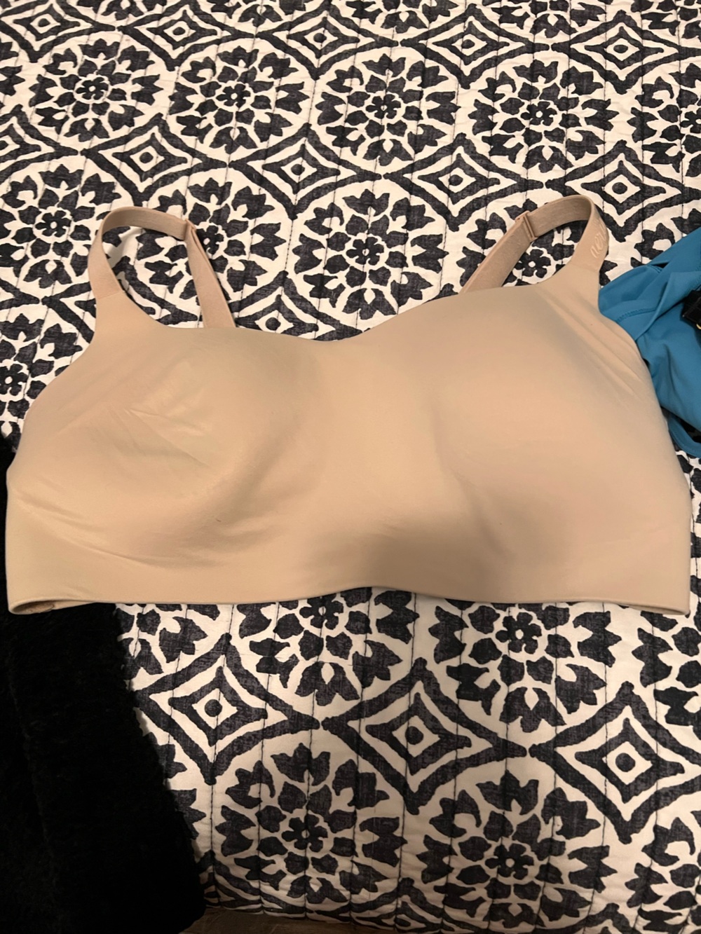 SMOOTHEZ Seamless Bra-ish Wireless Bralette